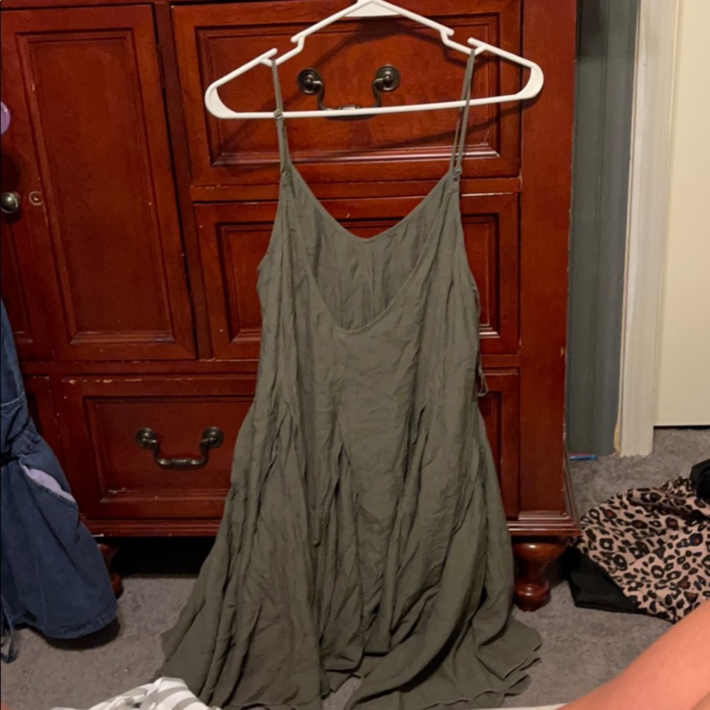 Olive flow dress